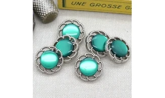 6 boutons / 18MM / Vert "Fleur"