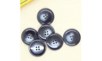 Vintage Button A051A