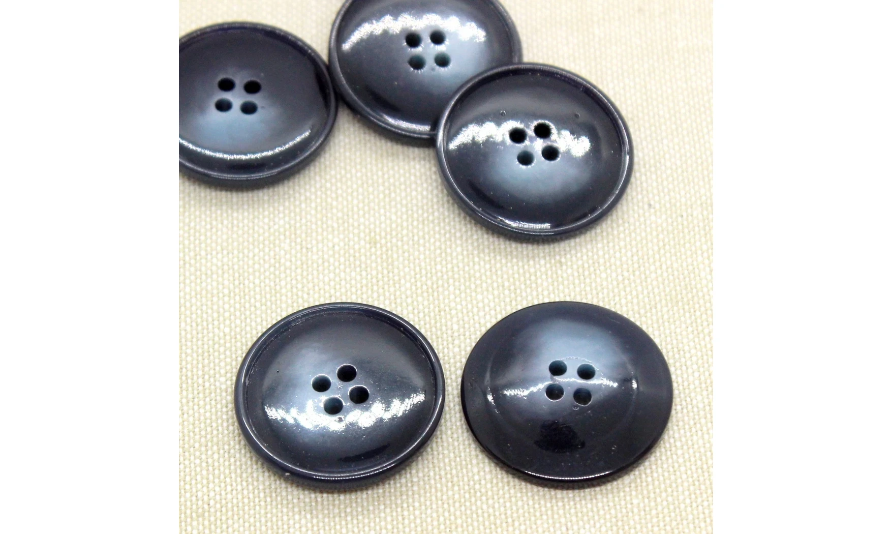 Vintage Button A051A