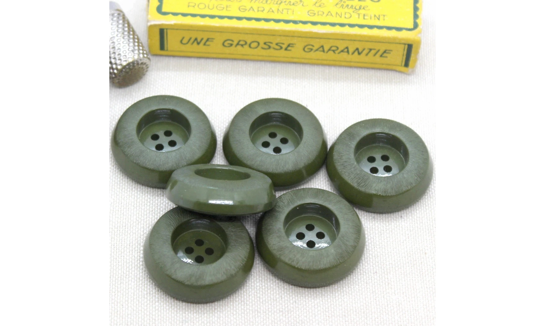 6 boutons / 30MM / Vert