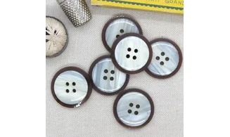 6 boutons / 27MM / Brun