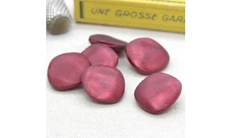 6 boutons / 21MM / Rouge