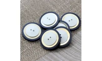 Vintage button 365B