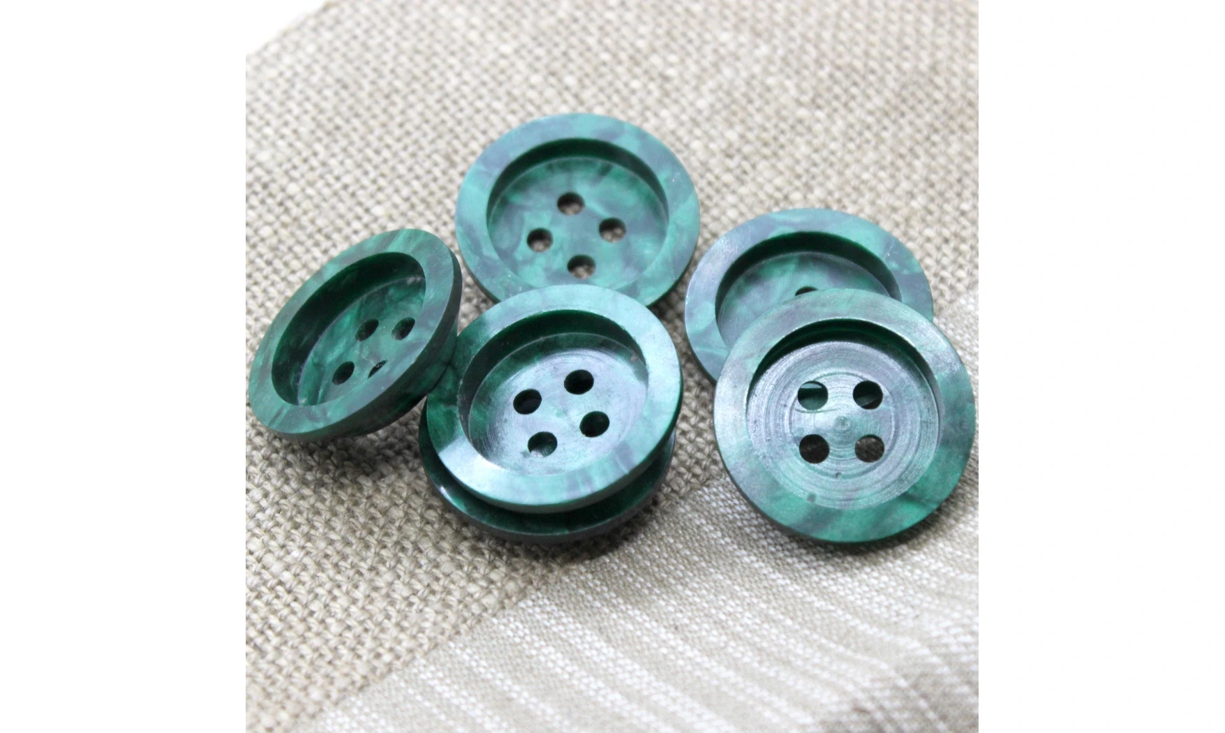 Vintage Button 366B