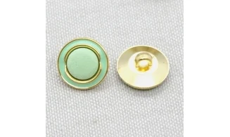 Vintage Button 652B