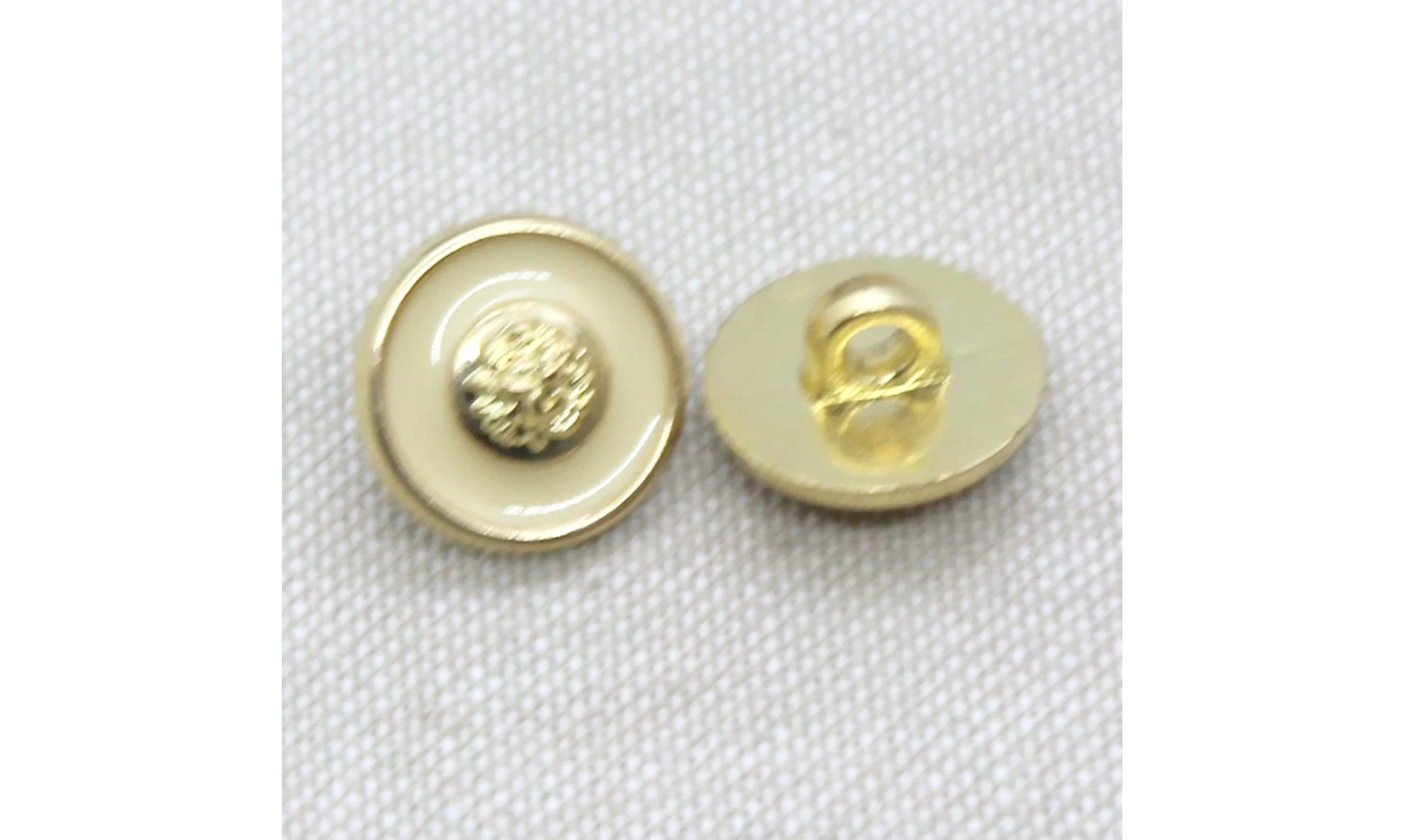 6 boutons / 15MM / Beige et centre doré