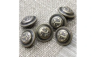 Vintage Button 379B