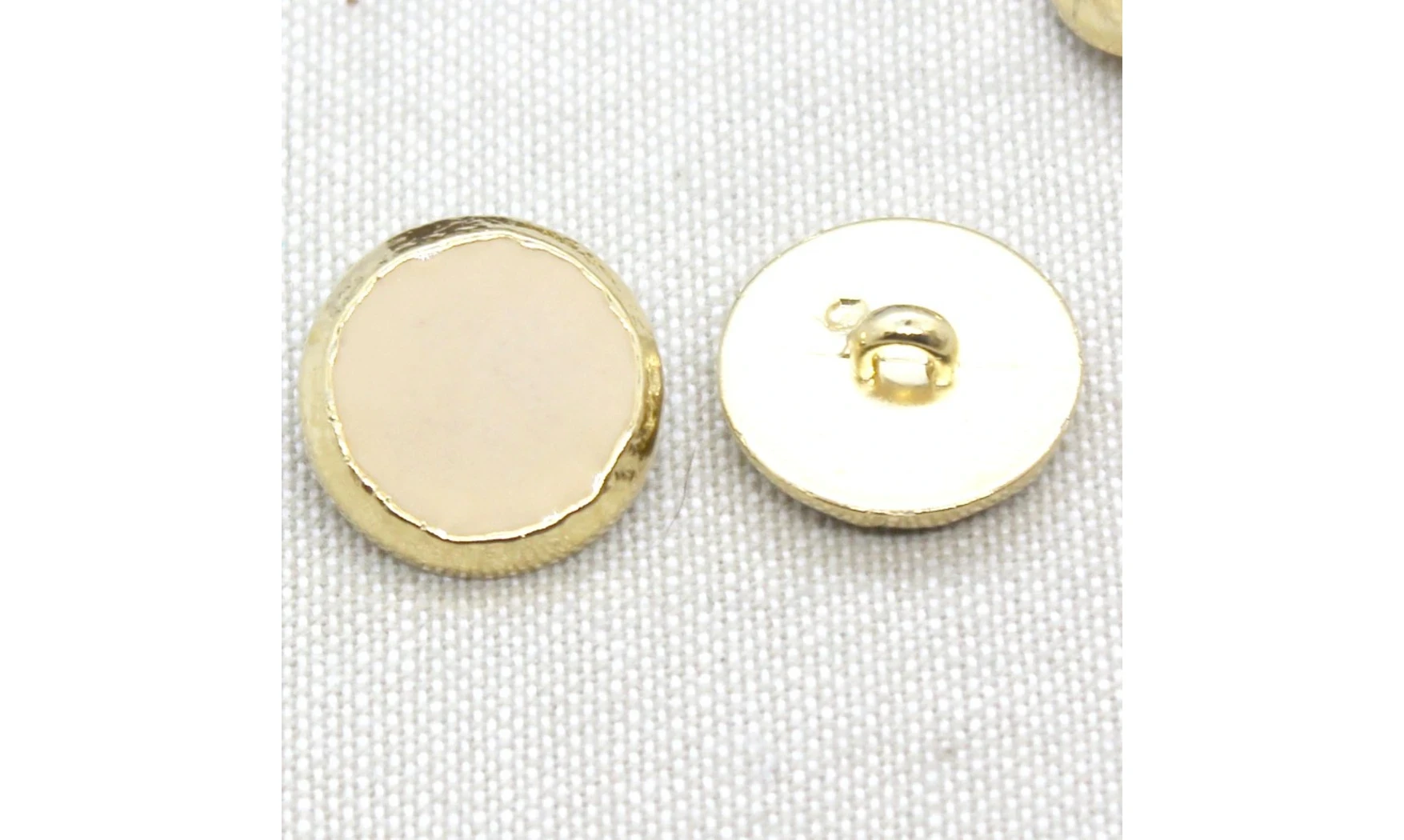 6 boutons / 18MM / Rose et contour doré