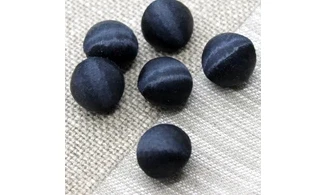 6 boutons / 18MM / Soie noire