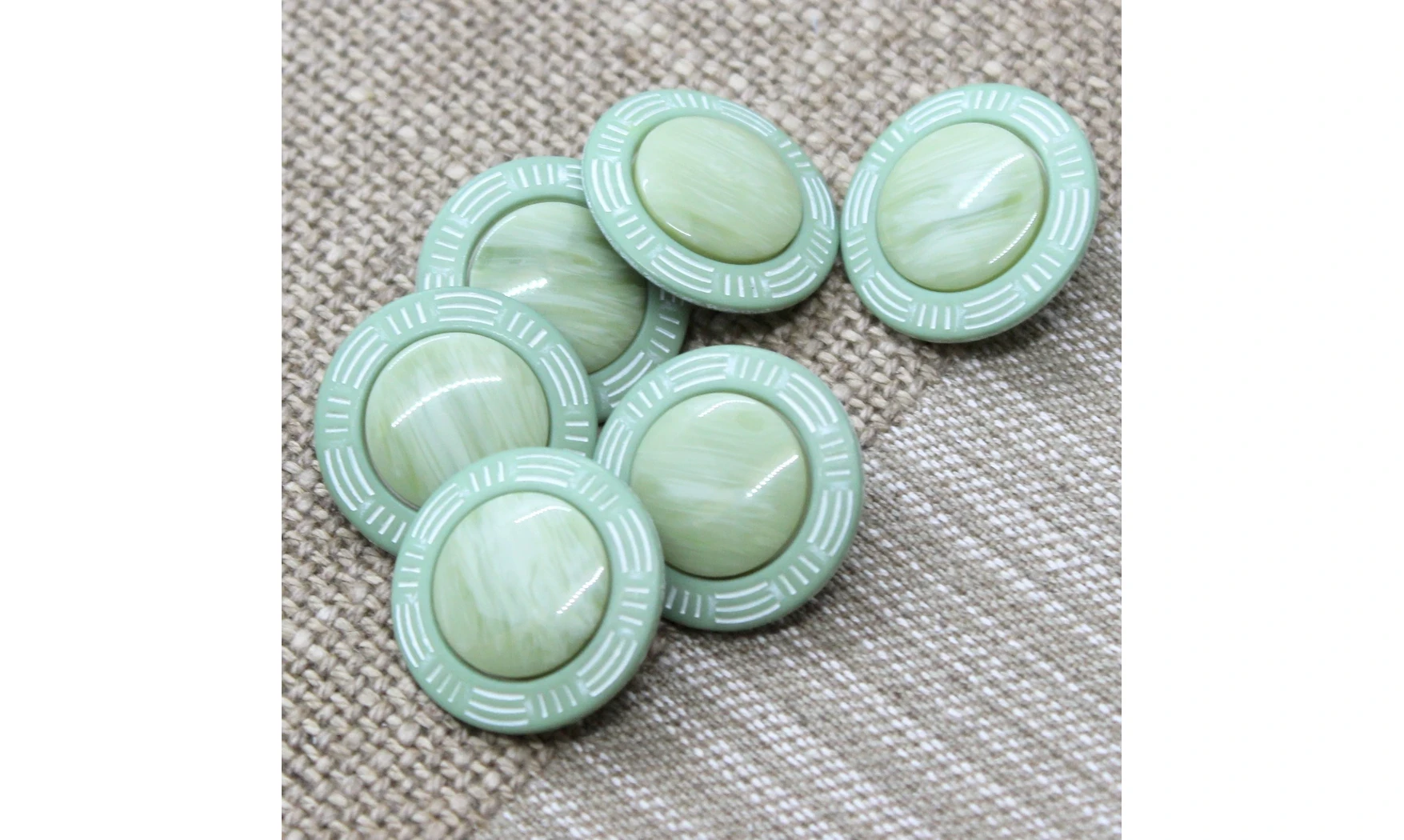 Vintage Button 397B