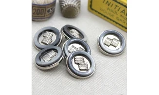 Vintage Button 402B