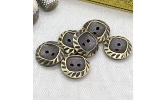 6 boutons / 22MM / Bronze patiné