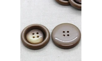 6 boutons / 35MM / Marron