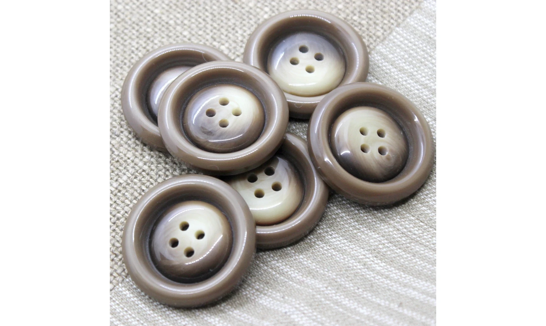 6 boutons / 35MM / Marron
