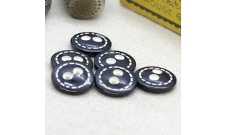 6 boutons / 13,5MM / Bleu marine couture