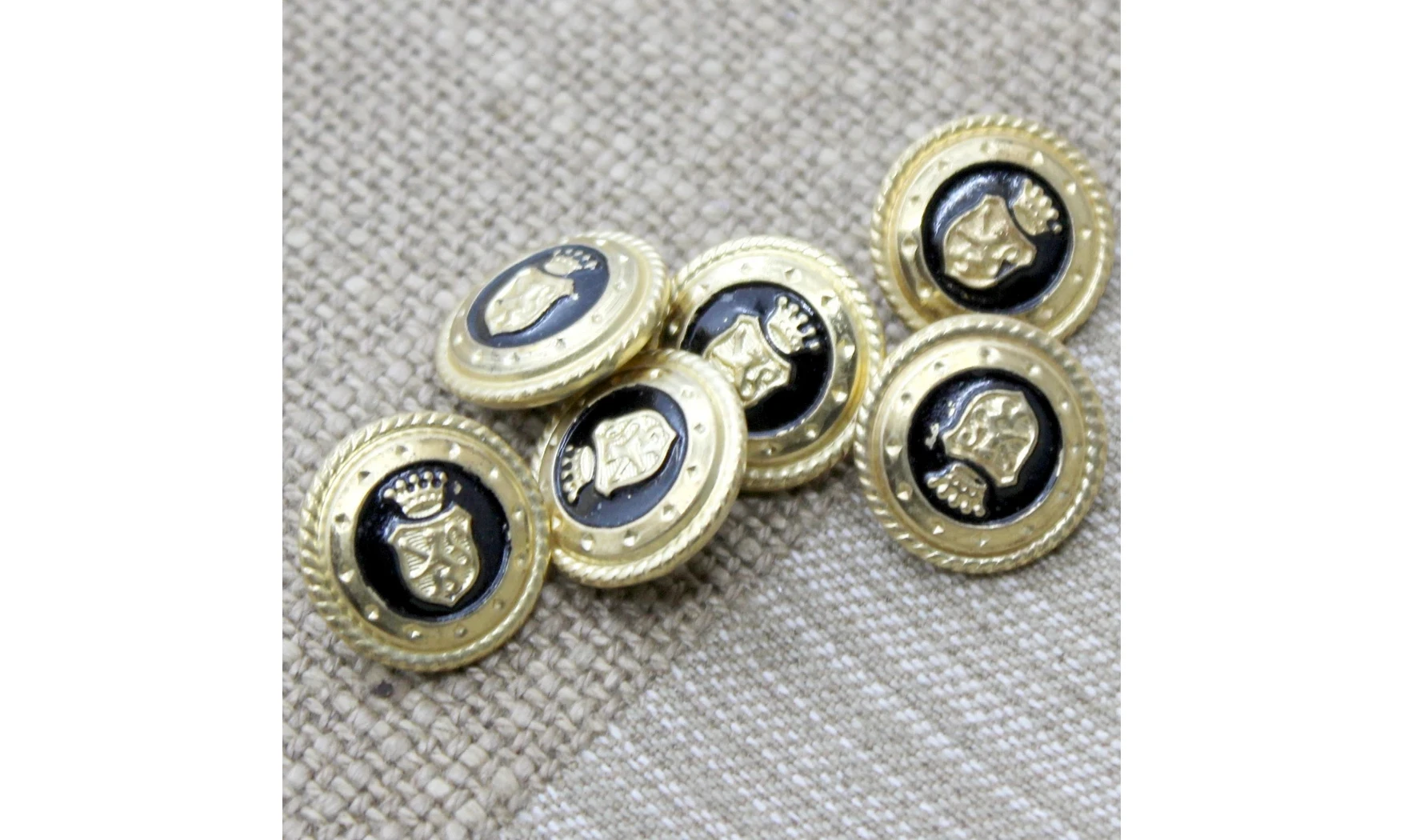 Vintage Button 422B