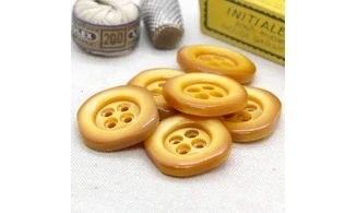 Vintage Button 425B