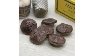 Vintage Button 537B
