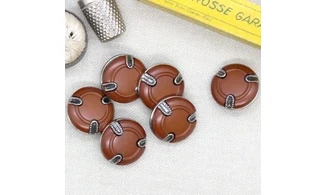 6 boutons / 22MM / Brun Caramel
