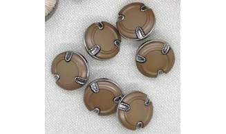 6 boutons / 18MM / Brun