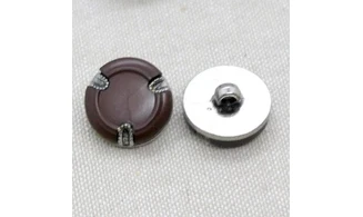 Vintage Button 049C