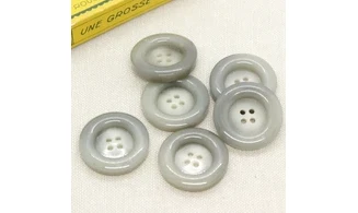 6 boutons / 27MM / Gris