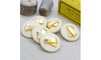 Vintage Button 437B