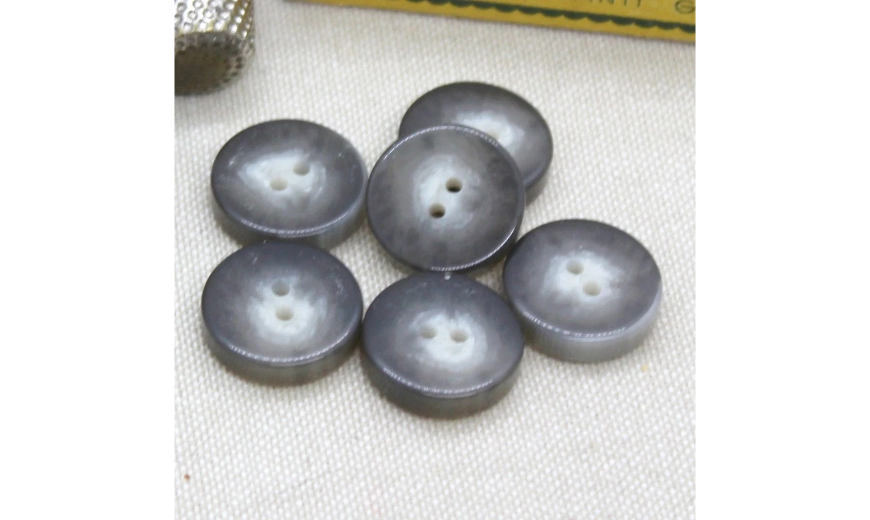 6 boutons / 18MM / Gris "Palet"