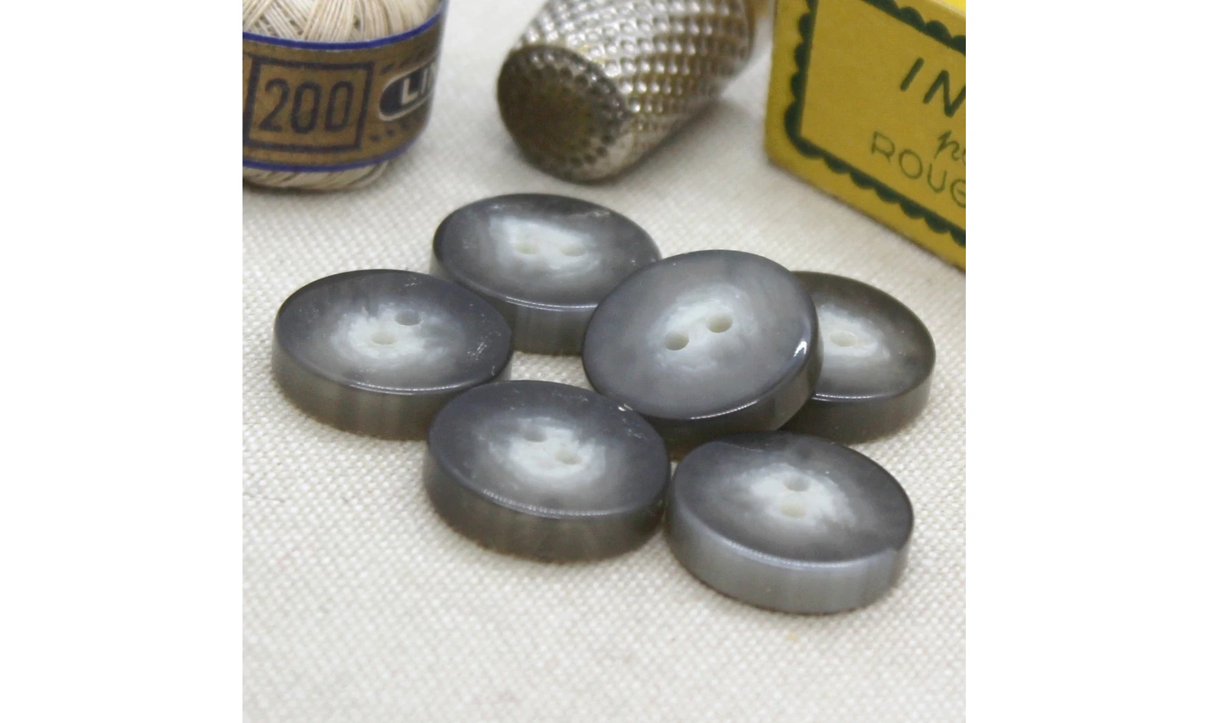 6 boutons / 18MM / Gris "Palet"
