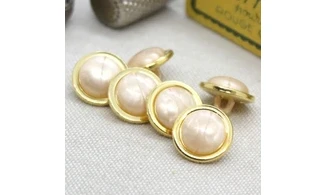6 boutons / 14MM / Rose nacré et or