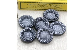 Vintage Button 387B