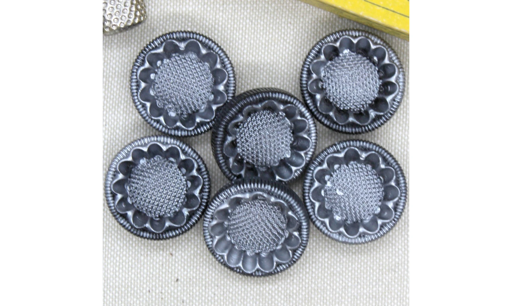 6 boutons / 24MM / Gris bleu "Fleur"