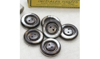 6 boutons / 26MM / Brun