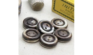 6 boutons / 18MM / Brun