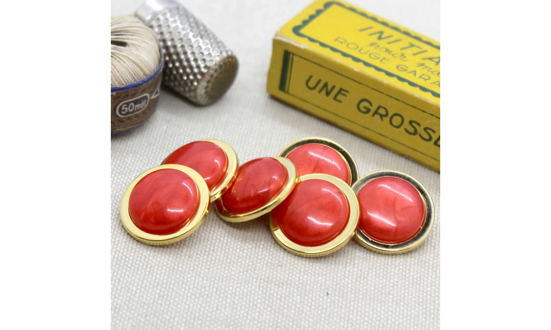 Vintage Button 383B