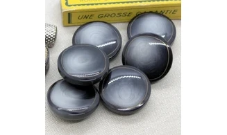 6 boutons / 30MM / Gris "Ligne dorée"