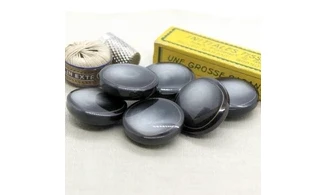 6 boutons / 30MM / Gris "Ligne dorée"