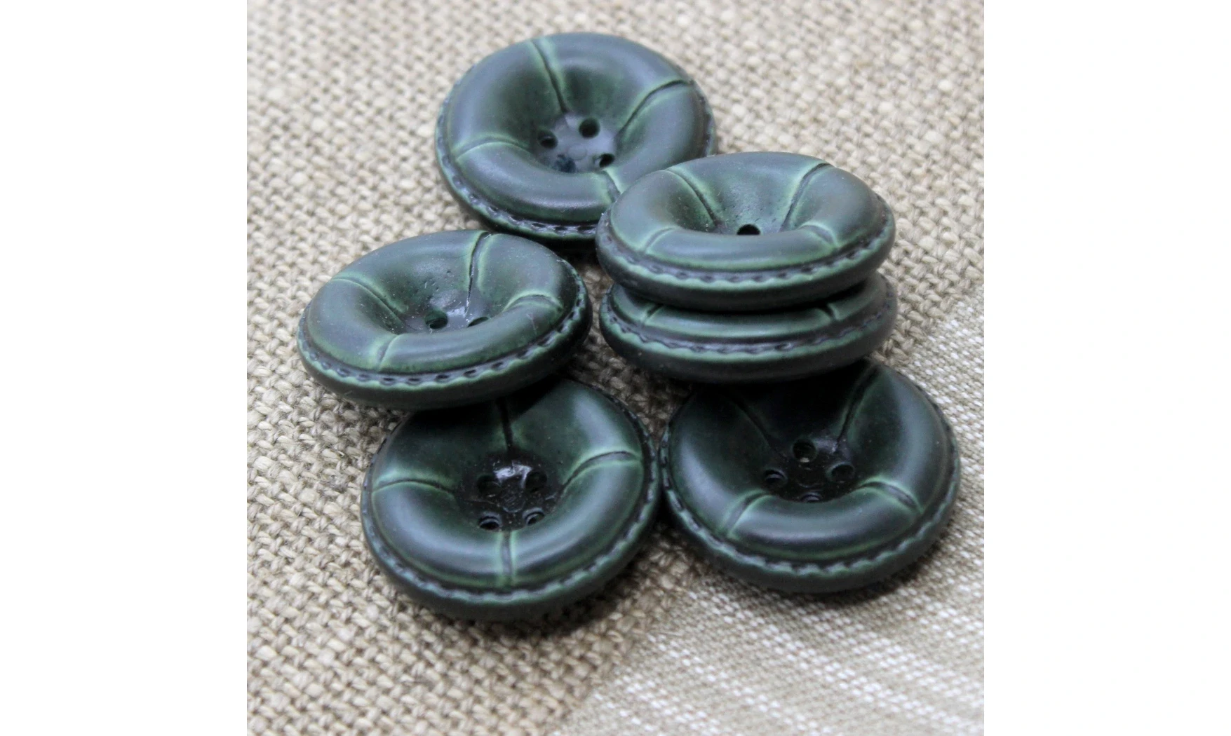 Vintage Button 018C
