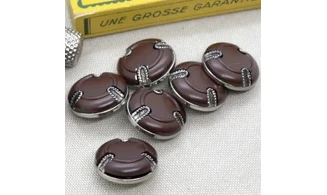 6 boutons / 22MM / Brun Chocolat