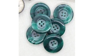 Vintage button 122B-2