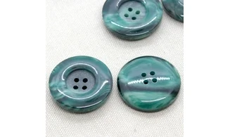 Vintage button 122B-2