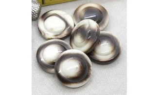 Vintage Button 182B-2