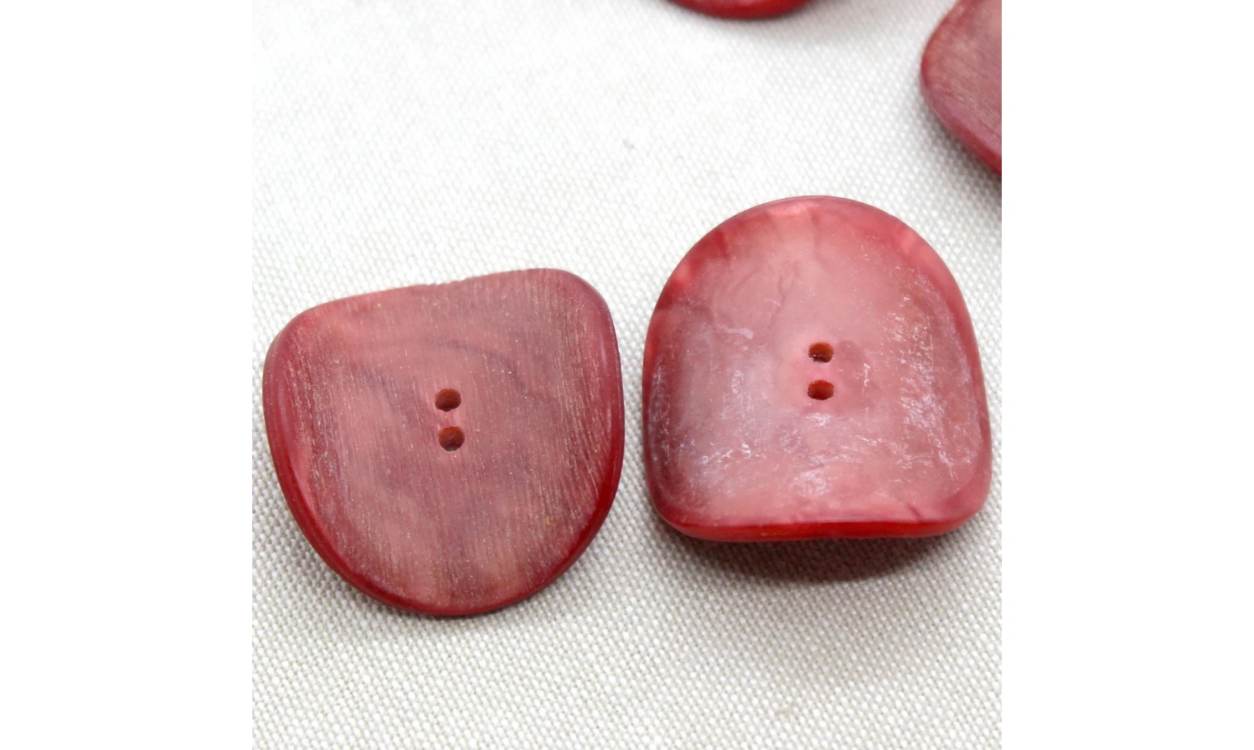 6 boutons / 38MM / Rouge "Chips"