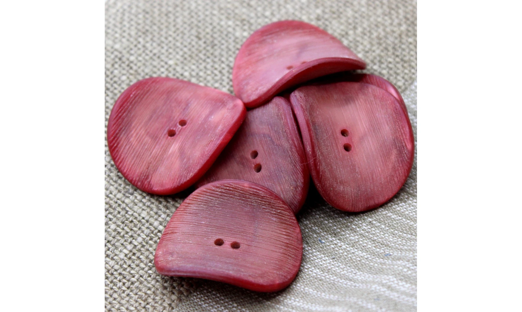 6 boutons / 38MM / Rouge "Chips"