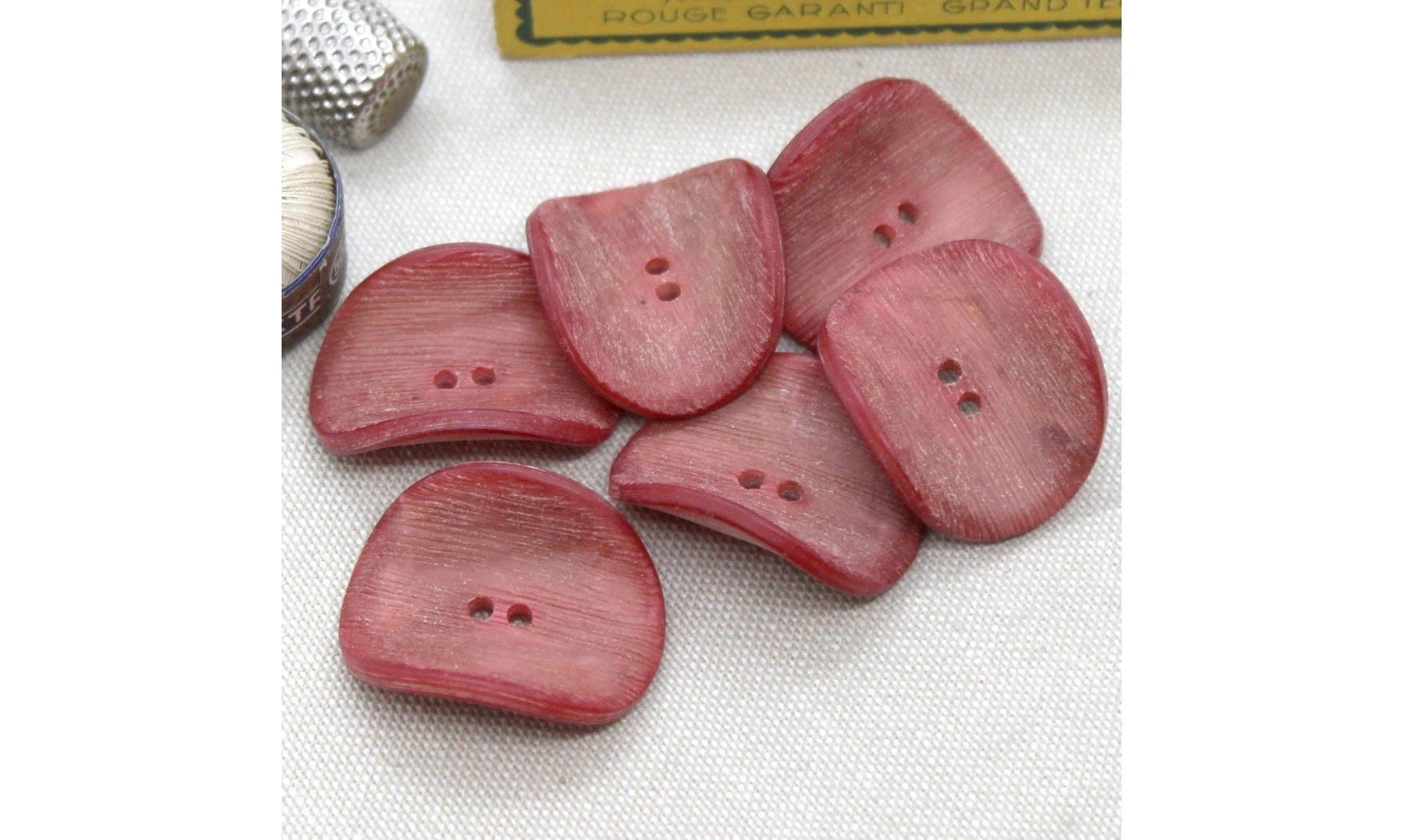 6 boutons / 30MM / Rouge "Chips"