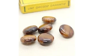 6 boutons / 22MM / Brun