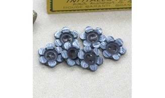 Vintage Button 451B