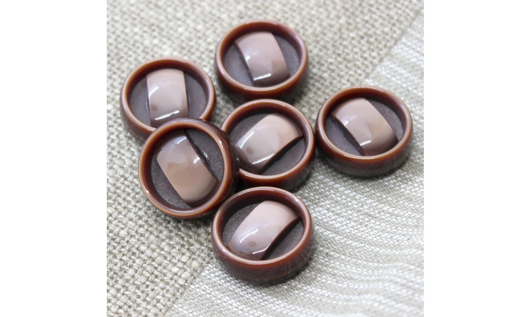 Boutons VINTAGE / 22,5MM / Marron
