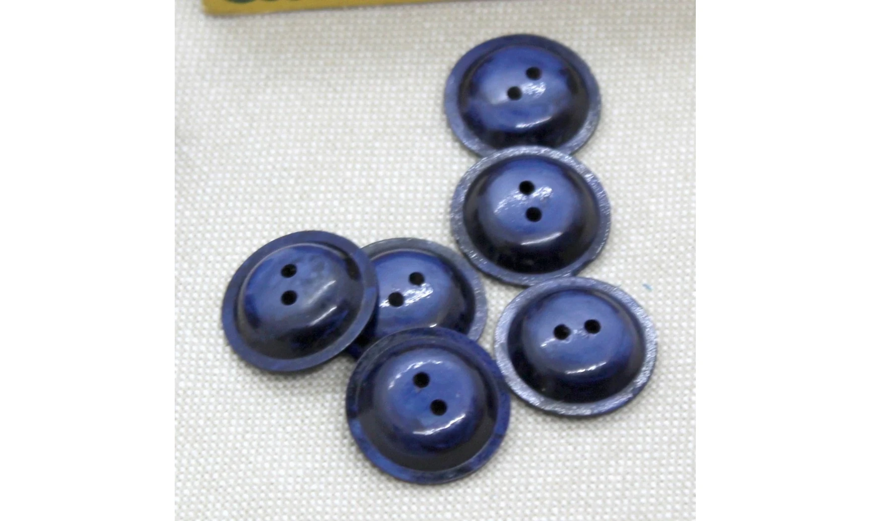 Vintage Button 508B