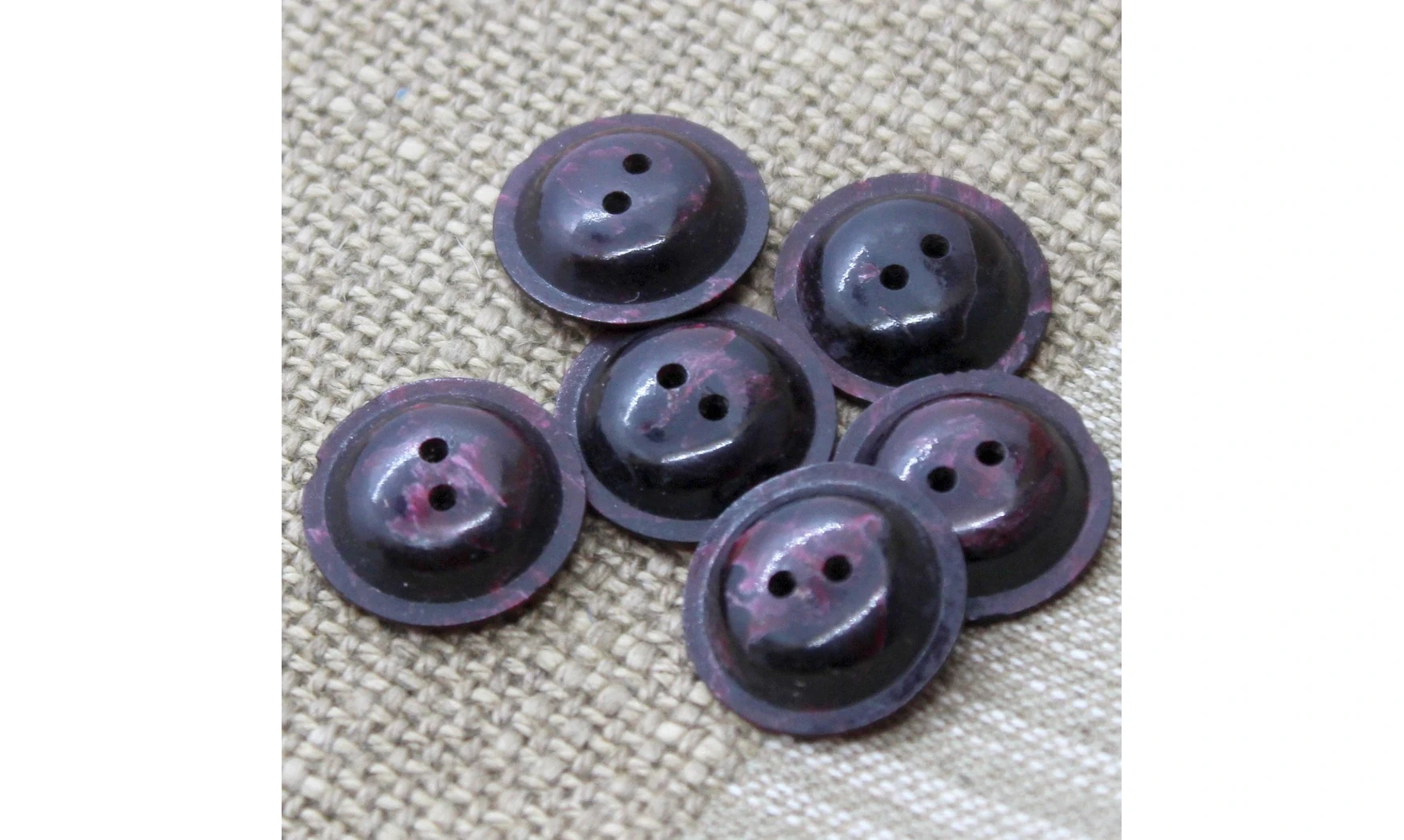 Vintage Button 509B